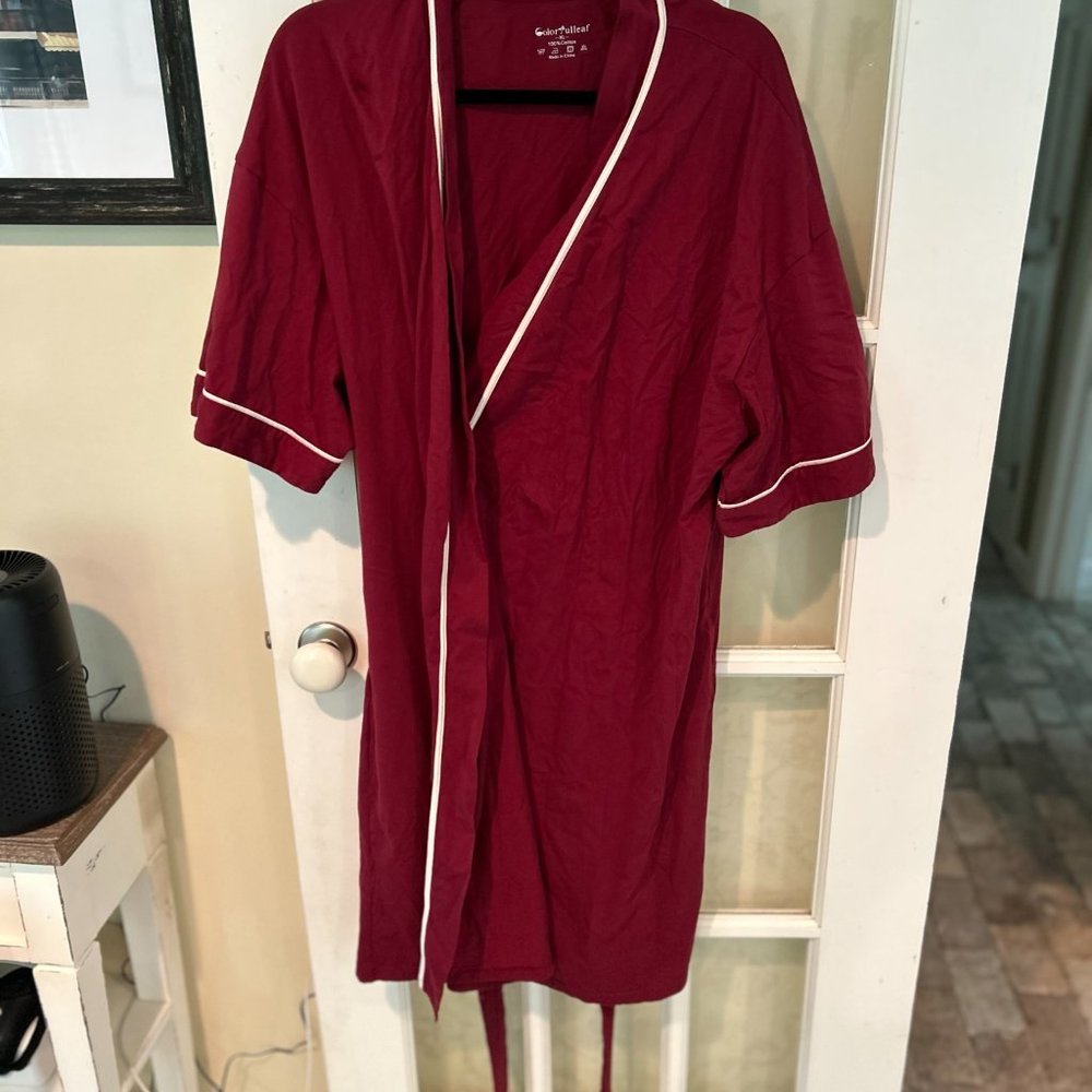 Knee Length Robe - Picture 3 of 4